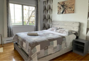 3 bedroom central location montreal close to airport